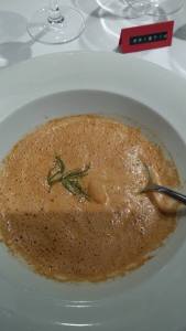 Rett nummer 2; skalldyrsuppe. Ikke alle likte denne, men jeg synes den var god. 