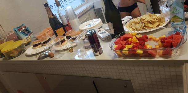 39261680_10160836914285596_6989114987025268736_n