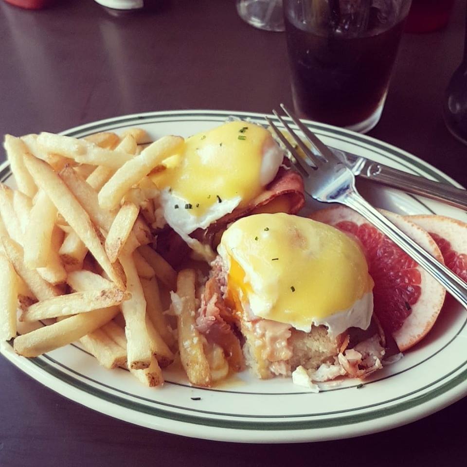 42776249_10161024435550596_7925657714296881152_n