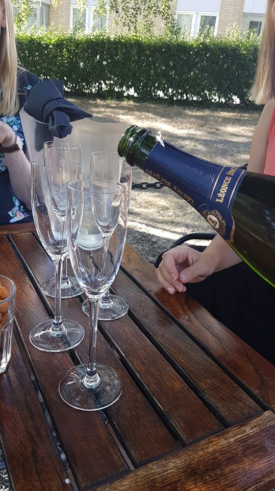 44228386_10161100188020596_4333362027293573120_n